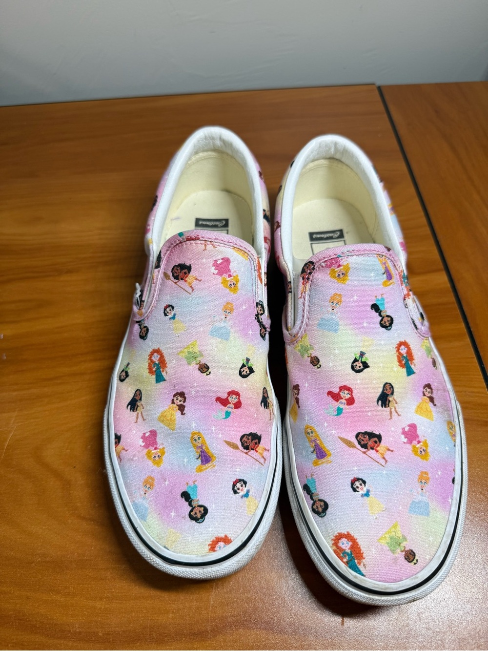 Vans x Disney Princess Custom Slip on Sneaker Pink Canvas Shoe W9.5 - Picture 2 of 10